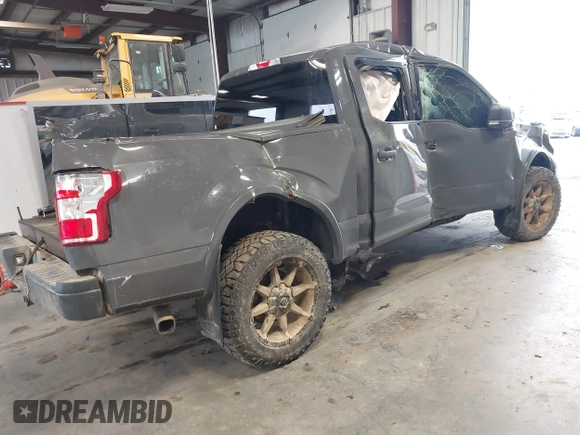 2018 Ford F-150 XL z VIN 1FTEW1E54JFC57899, wystawiony jako IAAI lot #41632872 z przebiegiem 186 366 mil mil oraz . Historia ofert i sprzedaży dostępna na DreamBid. Obrazek 4.
