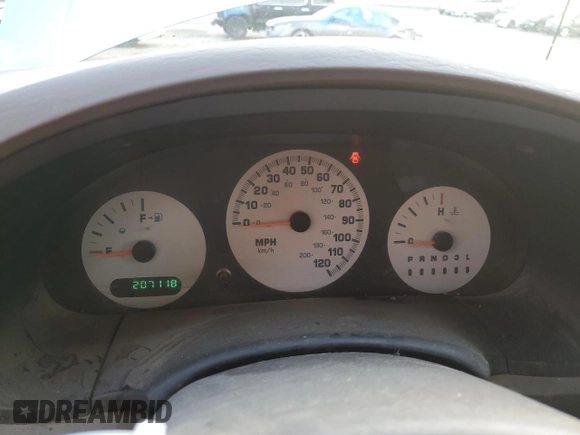 2003 Dodge Caravan SE with VIN 1D4GP25313B235219, listed as a Copart auction lot 49680625 with 207,118 mi miles and Salvage Title. Bid and sale history available at carsss.com. Image 9.