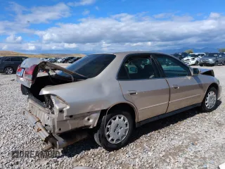 2001 Honda Accord LX z VIN JHMCG554X1C024855, wystawiony jako Copart lot #57649815 z przebiegiem 164 959 mil mil oraz Szkoda całkowita • Salvage title. Historia ofert i sprzedaży dostępna na DreamBid. Obrazek 3.