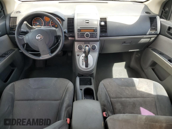 2008 Nissan Sentra 2.0 z VIN 3N1AB61E08L632283, wystawiony jako Copart lot #52636135 z przebiegiem 250 831 mil mil oraz Szkoda całkowita • Salvage title. Historia ofert i sprzedaży dostępna na DreamBid. Obrazek 8.