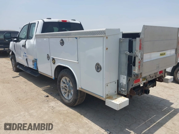 2021 Ford F-250 XL with VIN 1FD7X2B64MED10776, listed as a IAAI auction lot 42320422 with 70,139 mi miles and . Bid and sale history available at DreamBid. Image 3.
