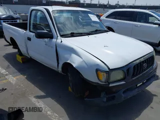 2001 Toyota Tacoma z VIN 5TENL42N61Z853839, wystawiony jako IAAI lot #42333704 z przebiegiem 206 192 mil mil oraz . Historia ofert i sprzedaży dostępna na DreamBid. Obrazek 1.