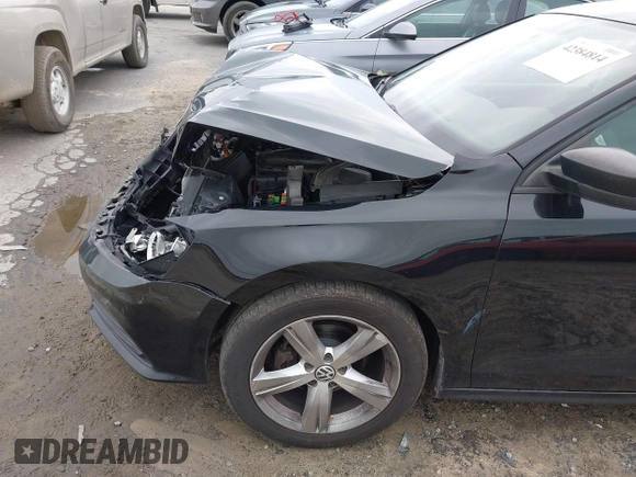 2015 Volkswagen Jetta S with VIN 3VW2K7AJ3FM277070, listed as a IAAI auction lot 42384814 with 122,107 mi miles and . Bid and sale history available at DreamBid. Image 13.
