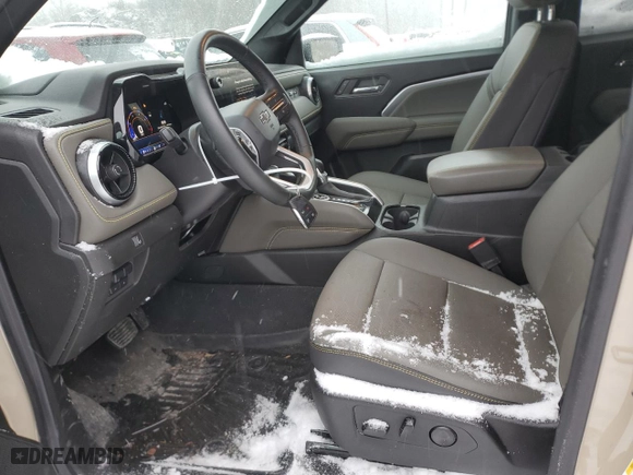 2024 Chevrolet Colorado 4WD ZR2 with VIN 1GCPTFEK9R1145273, listed as a Copart auction lot 43999875 with 8,375 mi miles and Salvage Title. Bid and sale history available at carsss.com. Image 7.