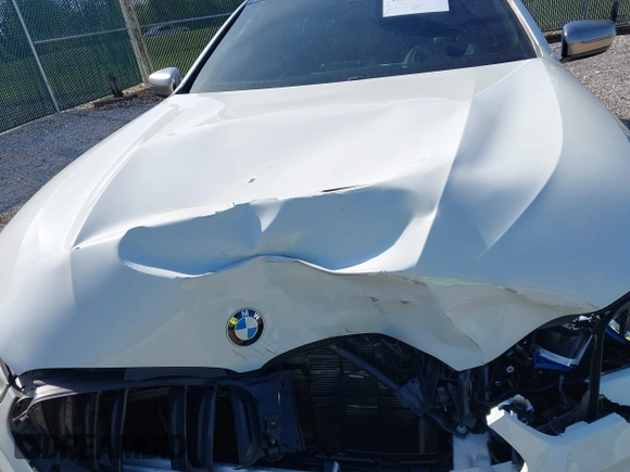 2022 BMW 8 Series M850i with VIN WBAGV8C09NCH15245, listed as a IAAI auction lot 42053154 with 26,384 mi miles and . Bid and sale history available at DreamBid. Image 10.