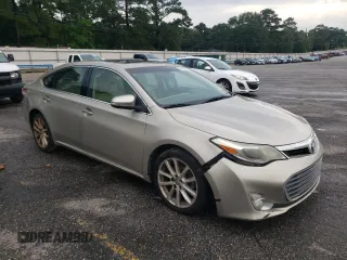 2013 Toyota Avalon XLE with VIN 4T1BK1EB8DU042204, listed as a Copart auction lot 61438205 with 246,420 mi miles and Clean title. Bid and sale history available at DreamBid. Image 4.