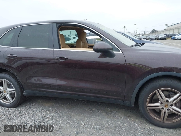 2014 Porsche Cayenne с VIN WP1AA2A23ELA96398, выставлен на аукционе IAAI как лот 42374715 с пробегом 76 734 миль миль и . История ставок и продаж доступна на DreamBid. Изображение 13.