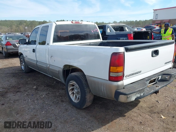 2000 Chevrolet Silverado 1500 with VIN 2GCEC19V3Y1329826, listed as a IAAI auction lot 41869149 with 240,513 mi miles. Bid and sale history available at carsss.com. Image 3.