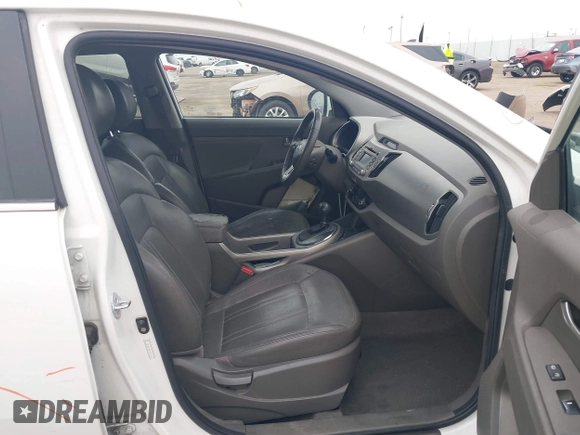 2011 Kia Sportage EX with VIN KNDPC3A23B7111160, listed as a IAAI auction lot 41555686 with 236,672 mi miles. Bid and sale history available at carsss.com. Image 5.