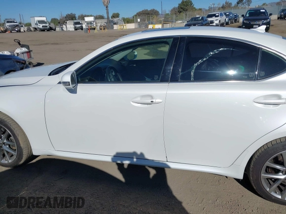 2013 Lexus IS 250 with VIN JTHCF5C2XD5062390, listed as a IAAI auction lot 41403300 with 84,181 mi miles and . Bid and sale history available at DreamBid. Image 15.