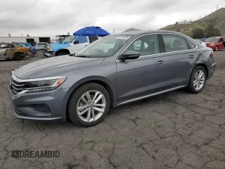 2020 Volkswagen Passat SE z VIN 1VWSA7A3XLC025589, wystawiony jako Copart lot #53274205 z przebiegiem 50 982 mil mil oraz Szkoda całkowita • Salvage title. Historia ofert i sprzedaży dostępna na DreamBid. Obrazek 1.
