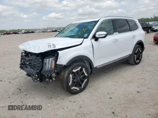 2025 Kia Telluride S z VIN 5XYP64GC9SG579930, wystawiony jako Copart lot #57590885 z przebiegiem 4 438 mil mil oraz Szkoda całkowita • Salvage title. Historia ofert i sprzedaży dostępna na DreamBid. Obrazek 1.