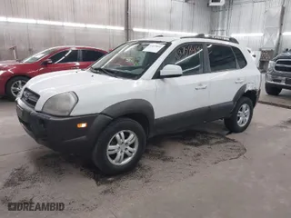 2006 Hyundai Tucson GLS with VIN KM8JN72D86U427695, listed as a IAAI auction lot 41875844 with 161,557 mi miles. Bid and sale history available at carsss.com. Image 2.