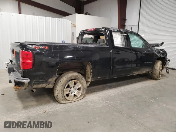 2018 Chevrolet Silverado 1500 LT with VIN 1GCVKREC2JZ237366, listed as a Copart auction lot 53151945 with 333,333 mi miles and Clean Title. Bid and sale history available at DreamBid. Image 3.