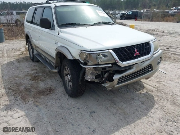 2000 Mitsubishi Montero Sport LS with VIN JA4LS31H3YP019510, listed as a IAAI auction lot 41795000 with 1 mi miles. Bid and sale history available at carsss.com. Image 6.