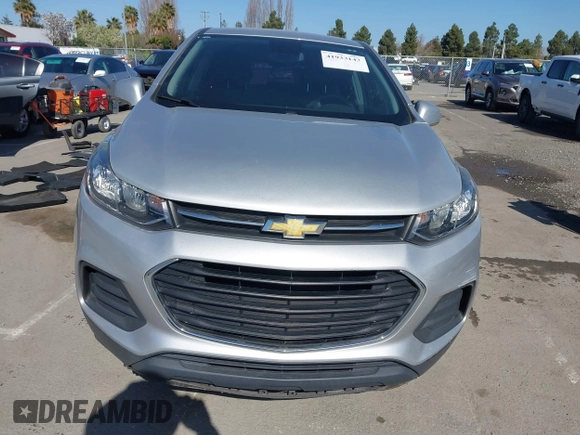 2019 Chevrolet Trax LS with VIN 3GNCJKSB3KL261348, listed as a IAAI auction lot 41933143 with 58,202 mi miles. Bid and sale history available at carsss.com. Image 13.