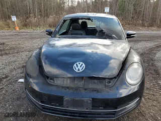 2012 Volkswagen Beetle 2.0T Turbo with VIN 3VW467AT4CM624044, listed as a Copart auction lot 80090694 with 0 mi miles and Non Repairable. Bid and sale history available at carsss.com. Image 5.