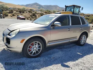 2004 Porsche Cayenne Turbo with VIN WP1AC29P14LA90088, listed as a Copart auction lot 67397604 with 193,324 mi miles and Salvage Title. Bid and sale history available at carsss.com. Image 1.