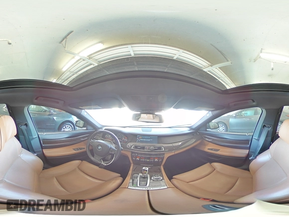 2012 BMW 7 Series 750Li с VIN WBAKB8C55CDX20672, выставлен на аукционе Copart как лот 53150435 с пробегом 141 459 миль миль и Списание • Salvage title. История ставок и продаж доступна на DreamBid. Изображение 14.