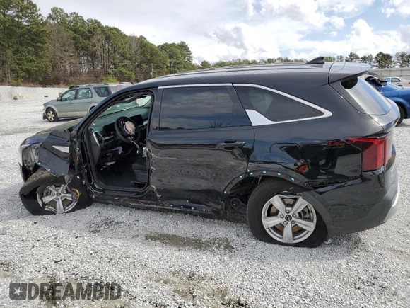 2024 Kia Sorento LX z VIN 5XYRG4JC7RG289095, wystawiony jako Copart lot #48790685 z przebiegiem 17 446 mil mil oraz Szkoda całkowita • Salvage title. Historia ofert i sprzedaży dostępna na DreamBid. Obrazek 2.