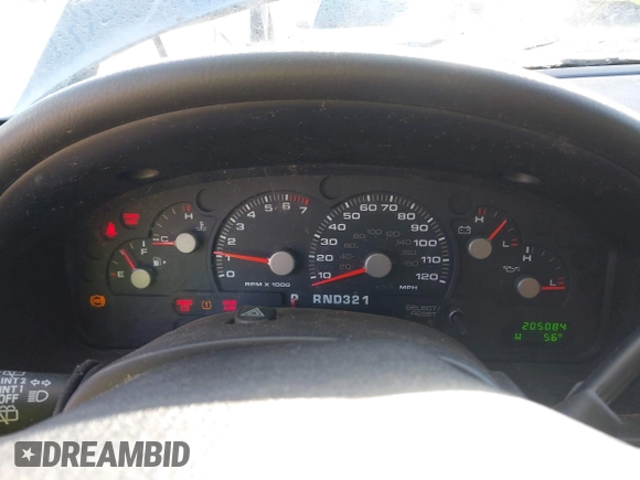 2004 Ford Explorer XLT with VIN 1FMDU73K84ZA70032, listed as a IAAI auction lot 41990961 with 205,084 mi miles. Bid and sale history available at carsss.com. Image 7.