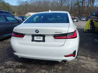 2022 BMW 3 Series 330i with VIN WBA5R1C01NFM20381, listed as a IAAI auction lot 41579020 with 37,874 mi miles. Bid and sale history available at carsss.com. Image 16.
