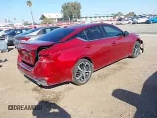 2023 Nissan Altima 2.5 SR with VIN 1N4BL4CV8PN370274, listed as a IAAI auction lot 41817398 with 27,180 mi miles. Bid and sale history available at carsss.com. Image 4.