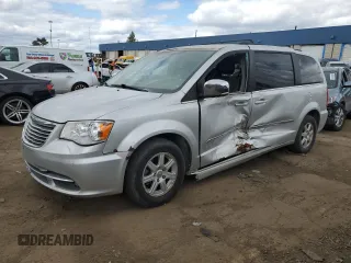 2012 Chrysler Town & Country Touring-L with VIN 2C4RC1CG8CR124251, listed as a Copart auction lot 52277775 with 186,704 mi miles and Clean Title. Bid and sale history available at carsss.com. Image 1.