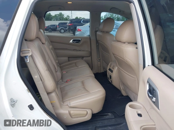 2016 Nissan Pathfinder Platinum with VIN 5N1AR2MN2GC655552, listed as a IAAI auction lot 42052079 with 232,908 mi miles. Bid and sale history available at carsss.com. Image 8.