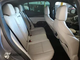 2023 Maserati Grecale Modena z VIN ZN682AVM3P7440115, wystawiony jako Copart lot #54240145 z przebiegiem Nie podano mil oraz Szkoda całkowita • Salvage title. Historia ofert i sprzedaży dostępna na DreamBid. Obrazek 11.
