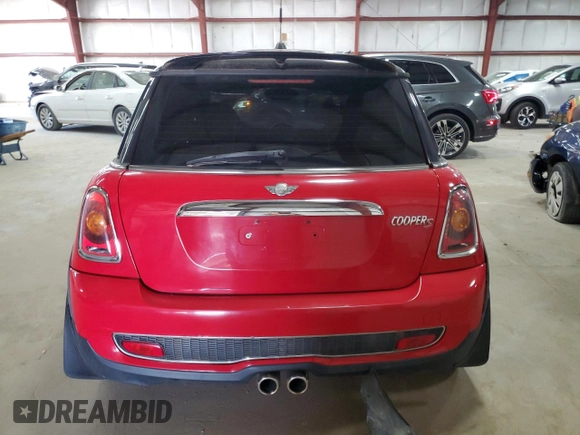2008 MINI Hardtop S with VIN WMWMF73568TT89556, listed as a Copart auction lot 62432595 with 140,413 mi miles and Clean title. Bid and sale history available at DreamBid. Image 6.