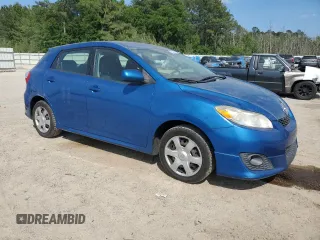 2010 Toyota Matrix z VIN 2T1KU4EE6AC350085, wystawiony jako Copart lot #55460815 z przebiegiem 121 426 mil mil oraz Szkoda całkowita • Salvage title. Historia ofert i sprzedaży dostępna na DreamBid. Obrazek 4.