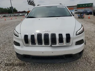2016 Jeep Cherokee Latitude with VIN 1C4PJMCS2GW280690, listed as a Copart auction lot 63373105 with 133,551 mi miles and Salvage title. Bid and sale history available at DreamBid. Image 5.