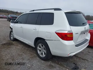 2008 Toyota Highlander z VIN JTEDS41AX82008287, wystawiony jako IAAI lot #41943976 z przebiegiem 84 493 mil mil oraz . Historia ofert i sprzedaży dostępna na DreamBid. Obrazek 3.