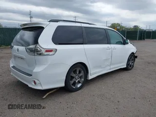 2011 Toyota Sienna SE with VIN 5TDXK3DC9BS158089, listed as a IAAI auction lot 41934896 with 177,219 mi miles. Bid and sale history available at carsss.com. Image 4.