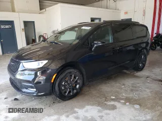 2021 Chrysler Pacifica Touring L with VIN 2C4RC3BG1MR523212, listed as a Copart auction lot 61487695 with 50,028 mi miles and Salvage title. Bid and sale history available at DreamBid. Image 1.
