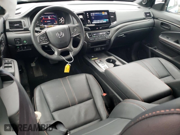 2024 Honda Passport TrailSport z VIN 5FNYF8H65RB013169, wystawiony jako Copart lot #87853385 z przebiegiem 2 841 mil mil oraz Szkoda całkowita • Salvage title. Historia ofert i sprzedaży dostępna na DreamBid. Obrazek 8.