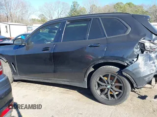 2019 BMW X5 xDrive40i with VIN 5UXCR6C55KLL01781, listed as a IAAI auction lot 38676093 with 1 mi miles. Bid and sale history available at carsss.com. Image 13.