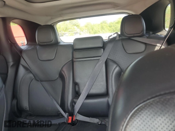2019 Jeep Cherokee Limited with VIN 1C4PJMDX0KD307268, listed as a Copart auction lot 55044554 with 47,277 mi miles and Salvage Title. Bid and sale history available at carsss.com. Image 10.