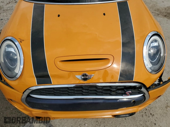 2015 MINI Hardtop S z VIN WMWXP7C53F2A58580, wystawiony jako Copart lot #51455845 z przebiegiem 116 277 mil mil oraz Szkoda całkowita • Salvage title. Historia ofert i sprzedaży dostępna na DreamBid. Obrazek 11.