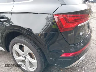 2022 Audi Q5 S line Premium Plus z VIN WA1EAAFY5N2027089, wystawiony jako IAAI lot #39093168 z przebiegiem 24 523 mil mil oraz . Historia ofert i sprzedaży dostępna na DreamBid. Obrazek 6.