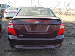 2011 Ford Fusion SE with VIN 3FAHP0HA2BR165178, listed as a IAAI auction lot 41774046 with 130,000 mi miles. Bid and sale history available at carsss.com. Image 17.
