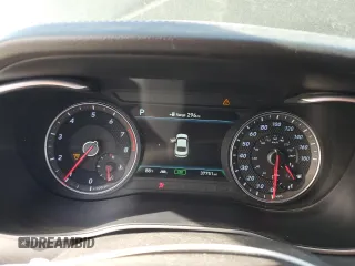2019 Genesis G70 Advanced z VIN KMTG44LA6KU025965, wystawiony jako Copart lot #52107135 z przebiegiem 37 751 mil mil oraz Szkoda całkowita • Salvage title. Historia ofert i sprzedaży dostępna na DreamBid. Obrazek 9.