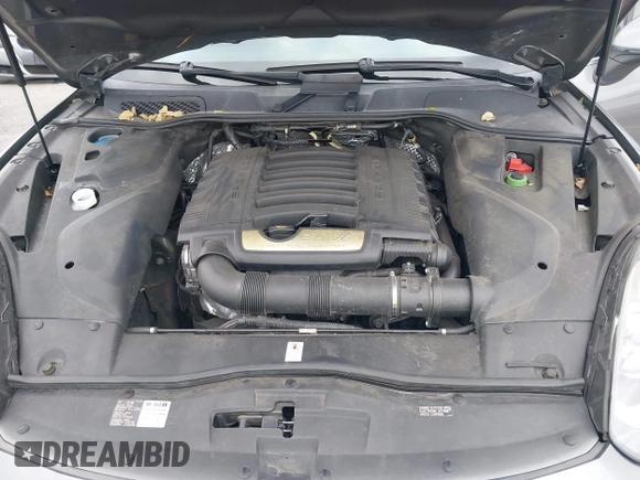 2016 Porsche Cayenne with VIN WP1AA2A27GKA15797, listed as a IAAI auction lot 42063043 with 81,464 mi miles. Bid and sale history available at carsss.com. Image 10.