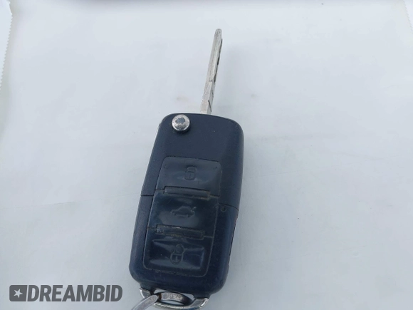 2009 Volkswagen Jetta SE с VIN 3VWRZ71KX9M128808, выставлен на аукционе IAAI как лот 42378792 с пробегом 215 537 миль миль и . История ставок и продаж доступна на DreamBid. Изображение 11.