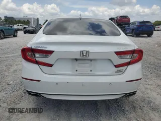 2021 Honda Accord Touring with VIN 1HGCV2F97MA027102, listed as a Copart auction lot 58820925 with 32,457 mi miles and Non repairable. Bid and sale history available at DreamBid. Image 6.