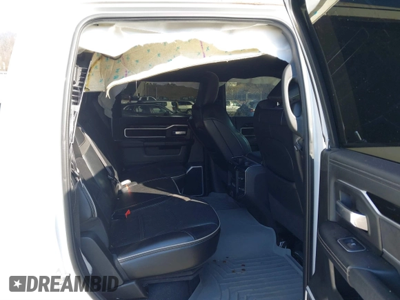 2019 Ram 2500 Laramie with VIN 3C6UR5FL0KG714111, listed as a IAAI auction lot 41630159 with 76,818 mi miles. Bid and sale history available at carsss.com. Image 8.