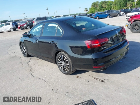 2016 Volkswagen Jetta Sport z VIN 3VWD17AJ3GM416823, wystawiony jako IAAI lot #41908154 z przebiegiem 86 319 mil mil oraz . Historia ofert i sprzedaży dostępna na DreamBid. Obrazek 3.