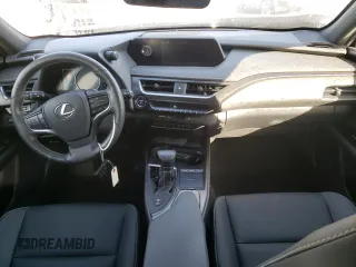 2019 Lexus UX with VIN JTHU9JBH3K2014710, listed as a Copart auction lot 60191962 with 15,230 mi miles. Bid and sale history available at carsss.com. Image 9.