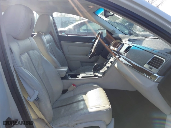 2009 Lincoln MKS with VIN 1LNHM93R39G620539, listed as a IAAI auction lot 41969146 with 170,253 mi miles. Bid and sale history available at carsss.com. Image 5.